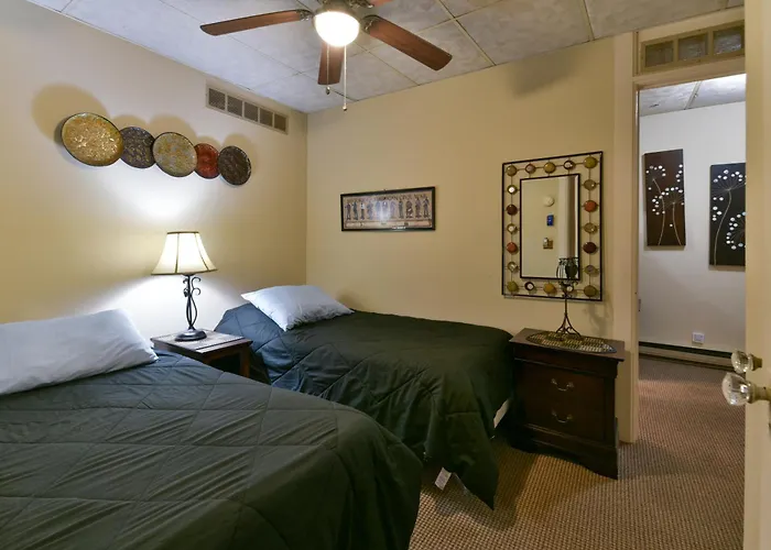 Main Street Two Bedroom In Galena-great Location! * Galena
